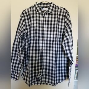 Old Navy Slim-Fit Built-In Flex Everday Shirt